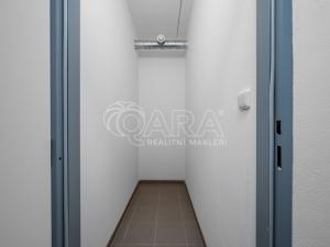 Prodej bytu 2+kk, Jince, Zborovská, 45 m2