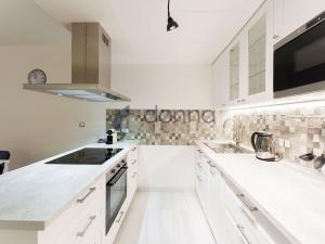 Pronájem bytu 2+kk, Praha, Rubešova, 63 m2