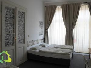 Dražba ubytování, Praha - Nové Město, Vyšehradská, 2400 m2