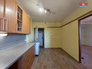 Prodej bytu 2+1, Žlutice, Dukelských hrdinů, 61 m2