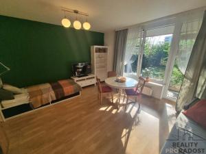 Pronájem bytu 1+kk, Praha - Stodůlky, Svitákova, 95 m2
