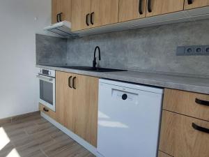 Pronájem bytu 2+1, Valašské Meziříčí - Krásno nad Bečvou, Sklářská, 57 m2