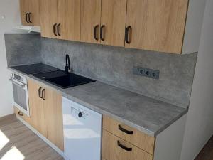 Pronájem bytu 2+1, Valašské Meziříčí - Krásno nad Bečvou, Sklářská, 57 m2