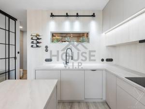 Prodej bytu 1+kk, Praha - Újezd nad Lesy, Velebného, 39 m2