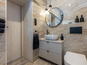 Prodej bytu 1+kk, Praha - Újezd nad Lesy, Velebného, 39 m2