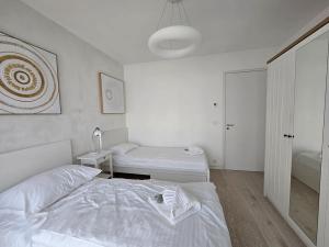 Pronájem bytu 3+kk, Praha - Smíchov, Kobrova, 138 m2