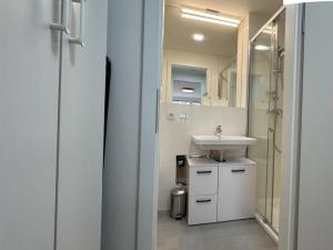 Pronájem bytu 2+kk, Praha - Chodov, Čenětická, 46 m2