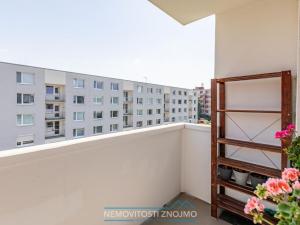 Prodej bytu 3+1, Znojmo, Dukelských bojovníků, 70 m2