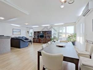 Prodej rodinného domu, Světice, 207 m2