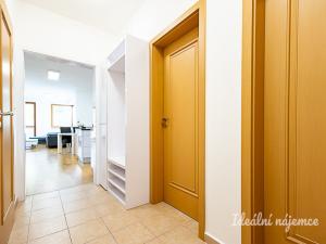 Pronájem bytu 3+kk, Praha - Krč, U krčského nádraží, 69 m2