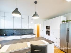 Pronájem bytu 3+kk, Praha - Krč, U krčského nádraží, 69 m2