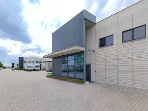 Pronájem skladu, Hovorčovice, Hlavní, 1800 m2