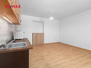 Pronájem bytu 1+kk, Plzeň, Skvrňanská, 30 m2