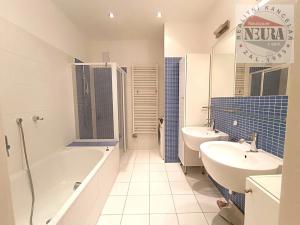 Pronájem bytu 4+kk, Praha - Hradčany, Na valech, 110 m2