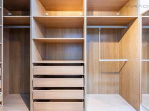 Pronájem bytu 3+kk, Praha - Holešovice, Na Maninách, 146 m2