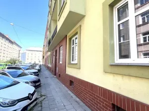 Pronájem bytu 3+1, Olomouc, Wanklova, 96 m2