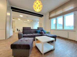 Pronájem bytu 2+kk, Hradec Králové, Škroupova, 71 m2