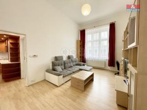 Pronájem bytu 2+1, Karlovy Vary, Západní, 52 m2
