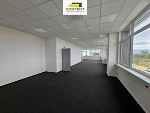 Pronájem skladu, Jeneč, Průmyslová, 2638 m2