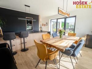 Prodej bytu 4+kk, Holubice, 135 m2