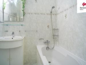 Prodej bytu 2+1, Karlovy Vary, Foersterova, 103 m2