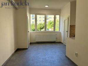 Pronájem bytu 2+1, Brno, Čápkova, 70 m2