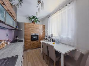 Prodej bytu 2+1, Hradec Králové - Pražské Předměstí, Medkova, 56 m2
