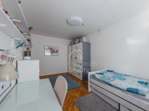 Prodej bytu 2+1, Hradec Králové - Pražské Předměstí, Medkova, 56 m2