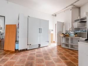 Pronájem obchodního prostoru, Pečky, Masarykovo nám., 185 m2