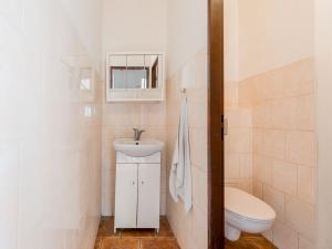 Pronájem obchodního prostoru, Pečky, Masarykovo nám., 185 m2