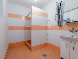 Pronájem obchodního prostoru, Pečky, Masarykovo nám., 185 m2