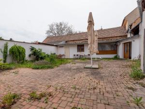 Pronájem obchodního prostoru, Pečky, Masarykovo nám., 185 m2