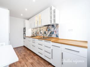 Pronájem bytu 3+1, Praha - Modřany, Petržílova, 77 m2