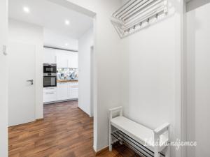 Pronájem bytu 3+1, Praha - Modřany, Petržílova, 77 m2