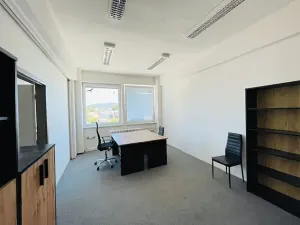 Pronájem kanceláře, Šumperk, Dr. E. Beneše, 21 m2