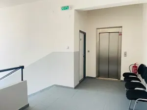 Pronájem kanceláře, Šumperk, Dr. E. Beneše, 21 m2