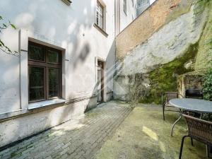 Pronájem bytu 2+kk, Praha - Vyšehrad, Neklanova, 38 m2