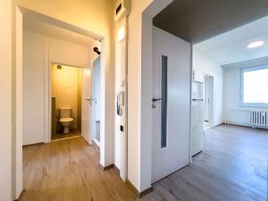 Pronájem bytu 3+1, Praha - Háje, Matúškova, 70 m2