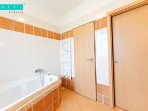 Prodej bytu 2+kk, Šumperk, 17. listopadu, 76 m2