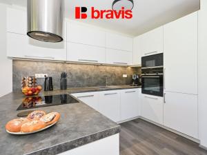 Prodej bytu 4+kk, Holubice, 102 m2