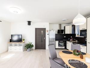Pronájem rodinného domu, Hovorčovice, Střední, 76 m2