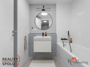 Prodej bytu 2+kk, Praha - Kbely, Plzákova, 51 m2