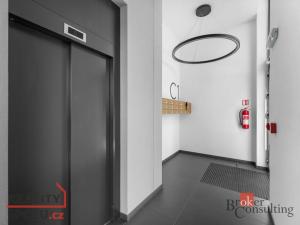 Prodej bytu 2+kk, Praha - Kbely, Plzákova, 51 m2
