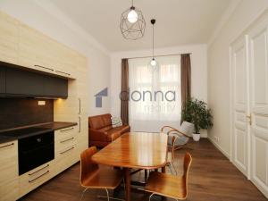 Pronájem bytu 4+kk, Praha, Viktora Huga, 80 m2