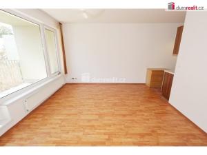 Pronájem bytu 2+kk, Praha - Kobylisy, Ke Stírce, 56 m2