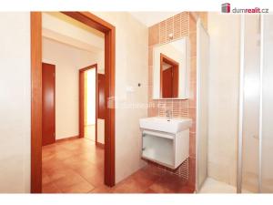 Pronájem bytu 2+kk, Praha - Kobylisy, Ke Stírce, 56 m2