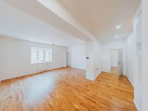 Prodej bytu 3+kk, Praha, Na Farkáně III, 80 m2