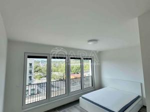 Pronájem bytu 2+kk, Praha - Hloubětín, Poděbradská, 67 m2
