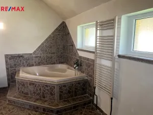 Prodej vícegeneračního domu, Sadov - Lesov, 148 m2