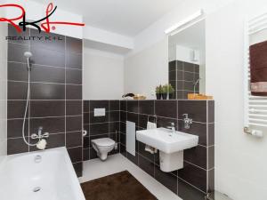 Prodej bytu 2+kk, Praha, Drnovská, 42 m2